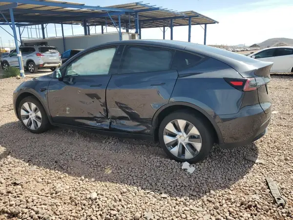 7SAYGDEE1RA230171 2024 TESLA MODEL Y - Image 2