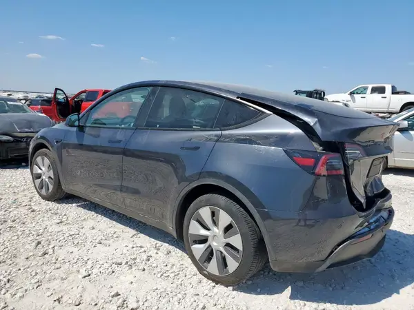 7SAYGDEE1RA231742 2024 TESLA MODEL Y - Image 2