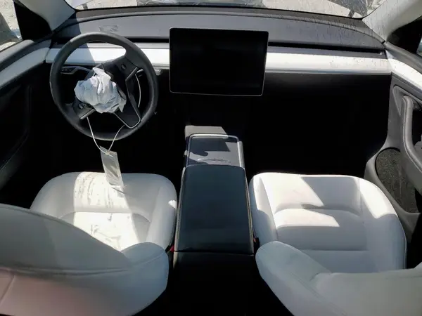 7SAYGDEE1RA231742 2024 TESLA MODEL Y - Image 8