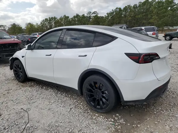 7SAYGDEE1RA234401 2024 TESLA MODEL Y - Image 2