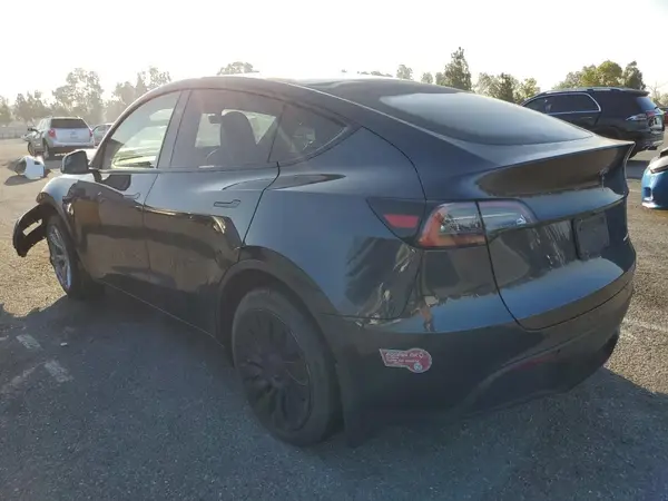 7SAYGDEE1RA237377 2024 TESLA MODEL Y - Image 2