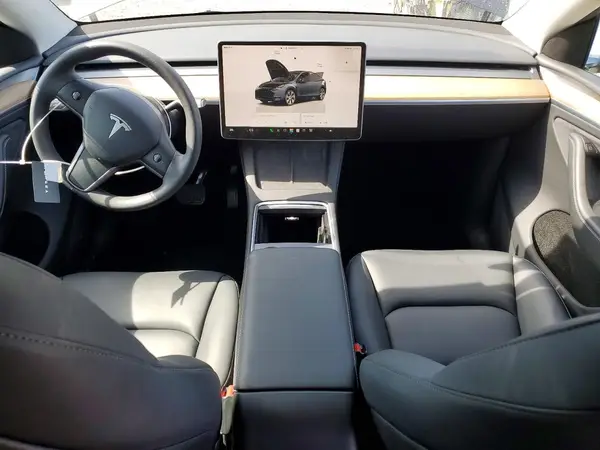 7SAYGDEE1RA245625 2024 TESLA MODEL Y - Image 8