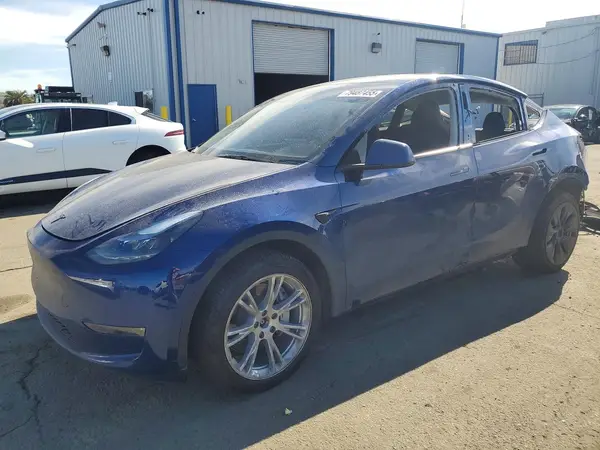 7SAYGDEE1RA251330 2024 TESLA MODEL Y - Image 1