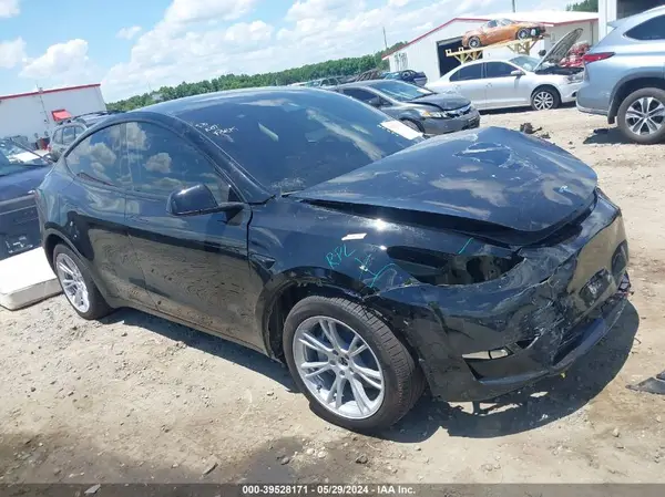 7SAYGDEE1RA251456 2024 TESLA MODEL Y - Image 1