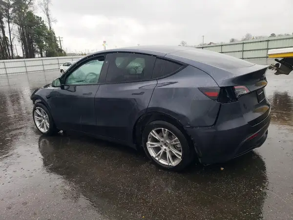 7SAYGDEE1RA252705 2024 TESLA MODEL Y - Image 2