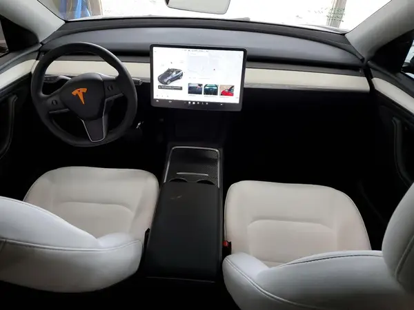 7SAYGDEE1RA253224 2024 TESLA MODEL Y - Image 8