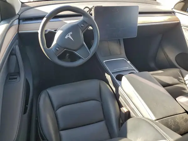 7SAYGDEE1RA261064 2024 TESLA MODEL Y - Image 8
