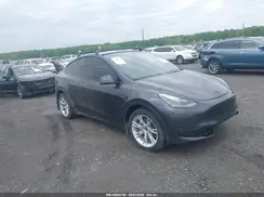 7SAYGDEE1RA264563 2024 TESLA MODEL Y