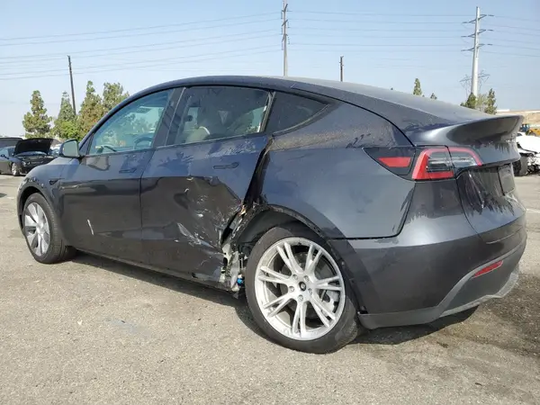 7SAYGDEE1RA266653 2024 TESLA MODEL Y - Image 2