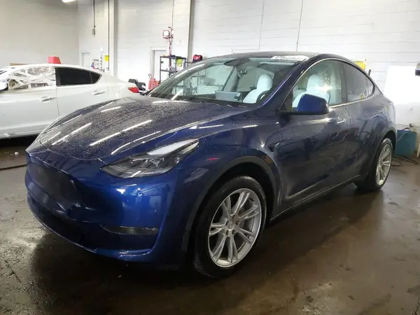 7SAYGDEE1RA269598 2024 TESLA MODEL Y - Image 1