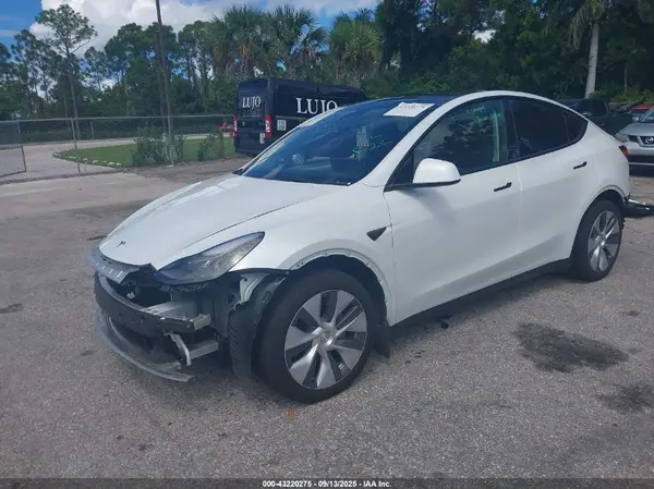 7SAYGDEE1RA269794 2024 TESLA MODEL Y - Image 2