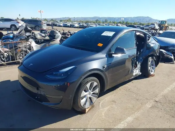 7SAYGDEE1RA271982 2024 TESLA MODEL Y - Image 2