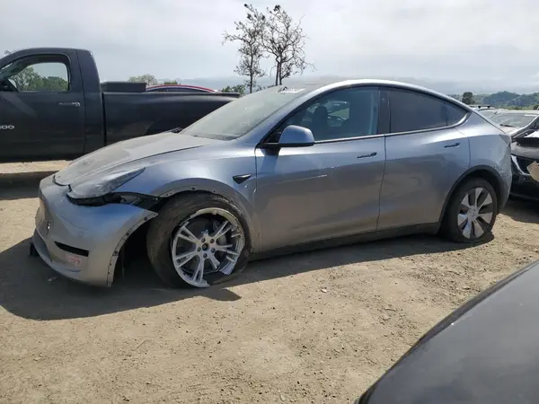 7SAYGDEE1RA282304 2024 TESLA MODEL Y - Image 1