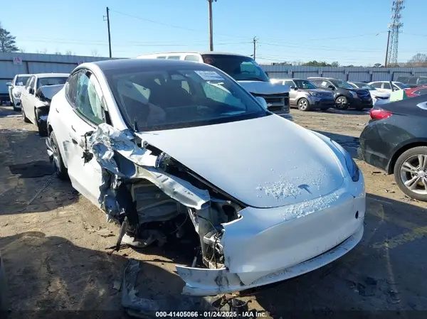 7SAYGDEE1RA283162 2024 TESLA MODEL Y - Image 1
