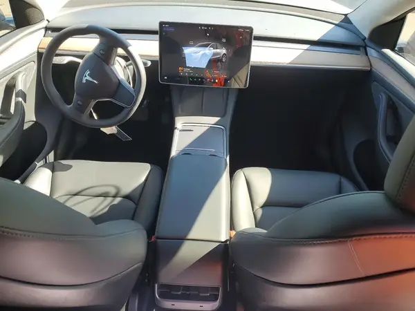 7SAYGDEE1RA287843 2024 TESLA MODEL Y - Image 8