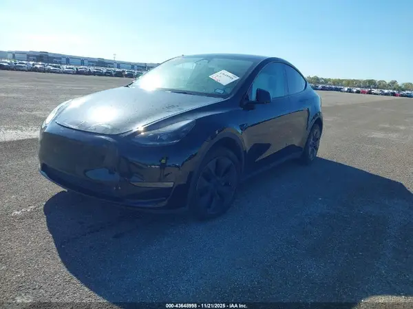 7SAYGDEE1RA294842 2024 TESLA MODEL Y - Image 2