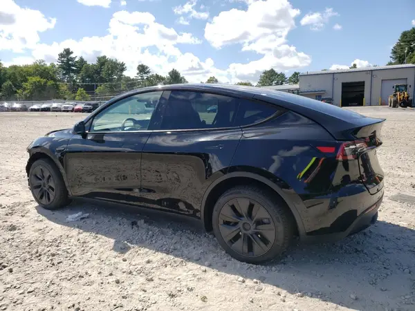 7SAYGDEE1RA301143 2024 TESLA MODEL Y - Image 2
