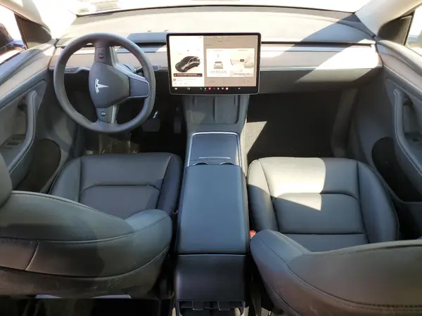 7SAYGDEE1RA305306 2024 TESLA MODEL Y - Image 8