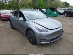 7SAYGDEE1RA316497 2024 TESLA MODEL Y