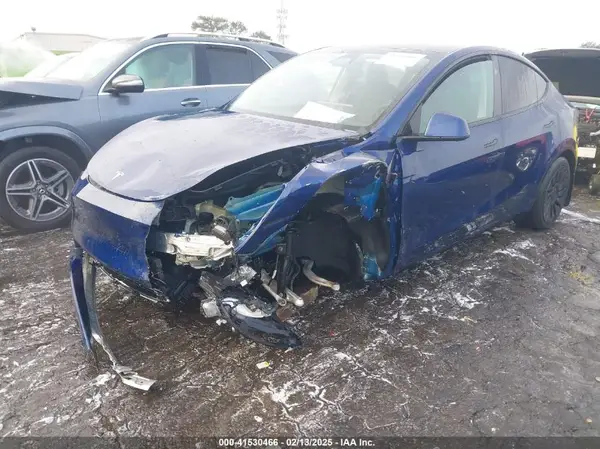 7SAYGDEE1RA319271 2024 TESLA MODEL Y - Image 2