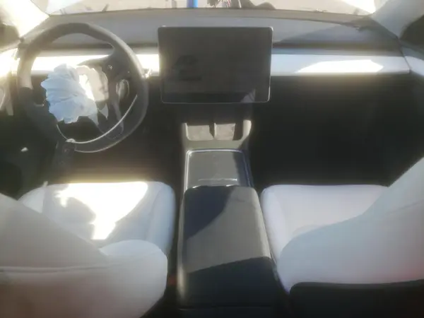 7SAYGDEE1RA319402 2024 TESLA MODEL Y - Image 8
