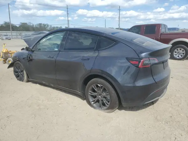 7SAYGDEE1RA322283 2024 TESLA MODEL Y - Image 2