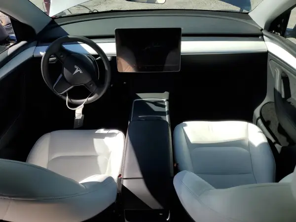 7SAYGDEE1RA322400 2024 TESLA MODEL Y - Image 8