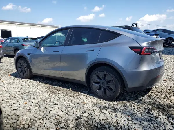 7SAYGDEE1RA328570 2024 TESLA MODEL Y - Image 2