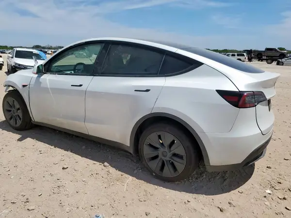 7SAYGDEE1RA332182 2024 TESLA MODEL Y - Image 2