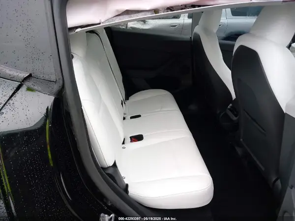 7SAYGDEE1RF033066 2024 TESLA MODEL Y - Image 8