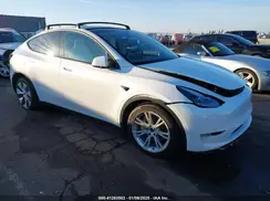 7SAYGDEE1RF051860 2024 TESLA MODEL Y