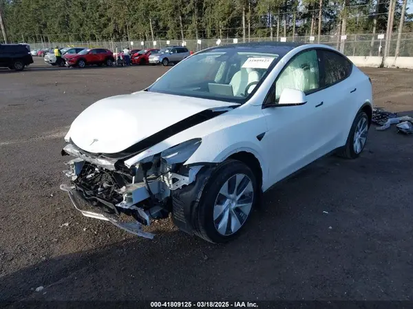 7SAYGDEE1RF056816 2024 TESLA MODEL Y - Image 2