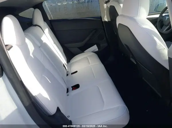 7SAYGDEE1RF056816 2024 TESLA MODEL Y - Image 8