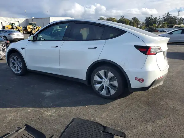 7SAYGDEE1RF059599 2024 TESLA MODEL Y - Image 2