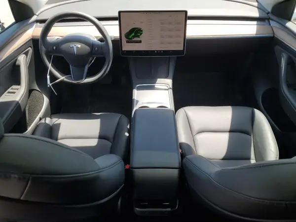 7SAYGDEE1RF060140 2024 TESLA MODEL Y - Image 8