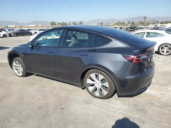 7SAYGDEE1RF062096 2024 TESLA MODEL Y - Image 2
