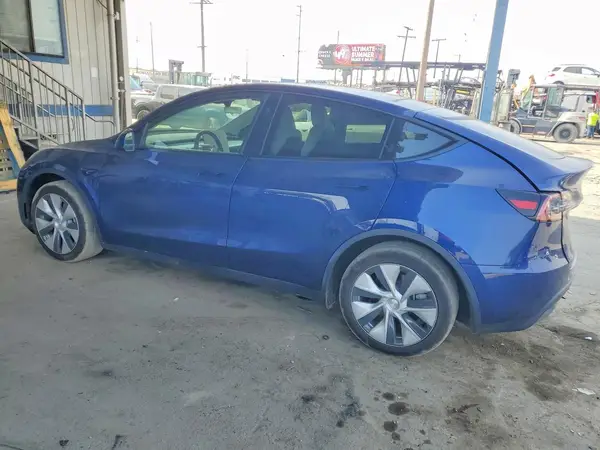 7SAYGDEE1RF064947 2024 TESLA MODEL Y - Image 2