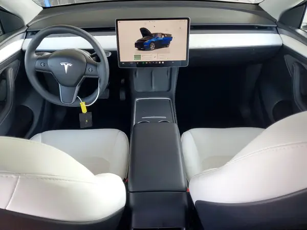 7SAYGDEE1RF064947 2024 TESLA MODEL Y - Image 8