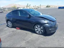 7SAYGDEE1RF067024 2024 TESLA MODEL Y