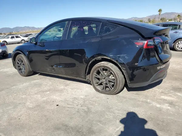 7SAYGDEE1RF070098 2024 TESLA MODEL Y - Image 2
