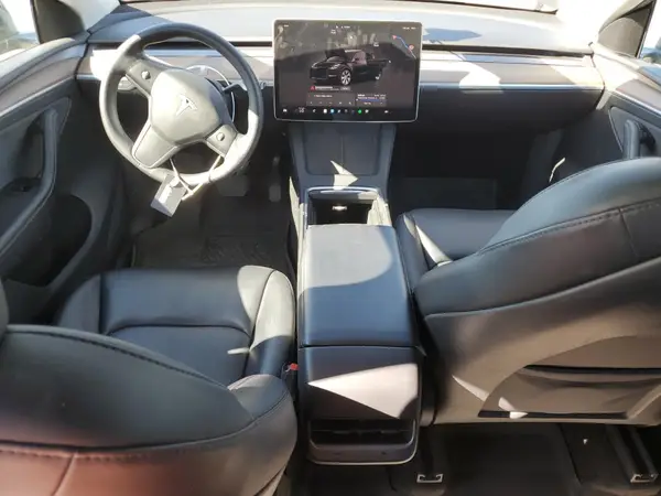 7SAYGDEE1RF070098 2024 TESLA MODEL Y - Image 8