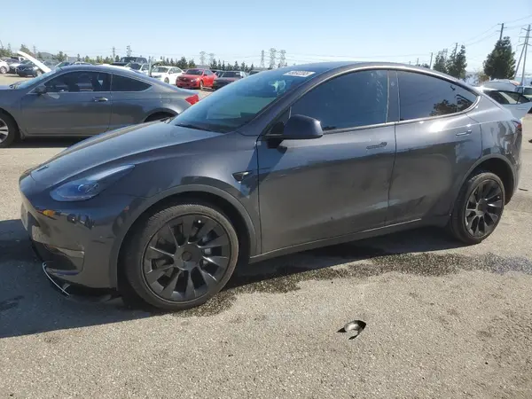 7SAYGDEE1RF070313 2024 TESLA MODEL Y - Image 1