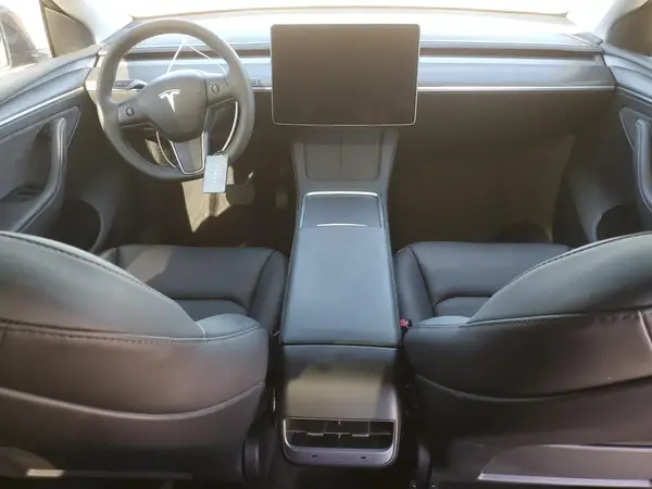 7SAYGDEE1RF070313 2024 TESLA MODEL Y - Image 8