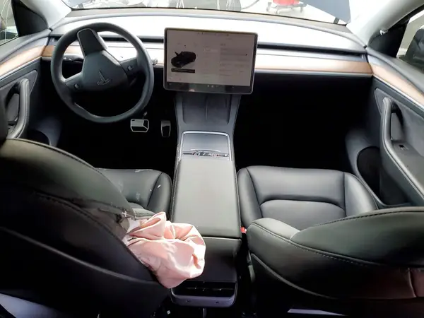 7SAYGDEE1RF077617 2024 TESLA MODEL Y - Image 8