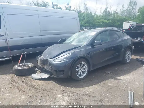 7SAYGDEE1RF083854 2024 TESLA MODEL Y - Image 2