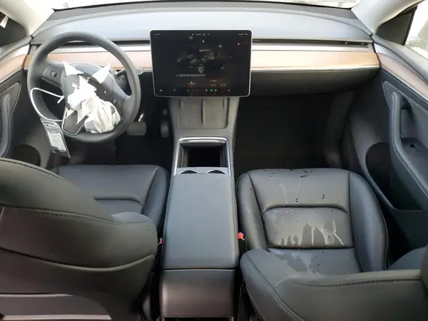 7SAYGDEE1RF084731 2024 TESLA MODEL Y - Image 8