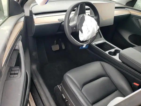 7SAYGDEE1RF123687 2024 TESLA MODEL Y - Image 8