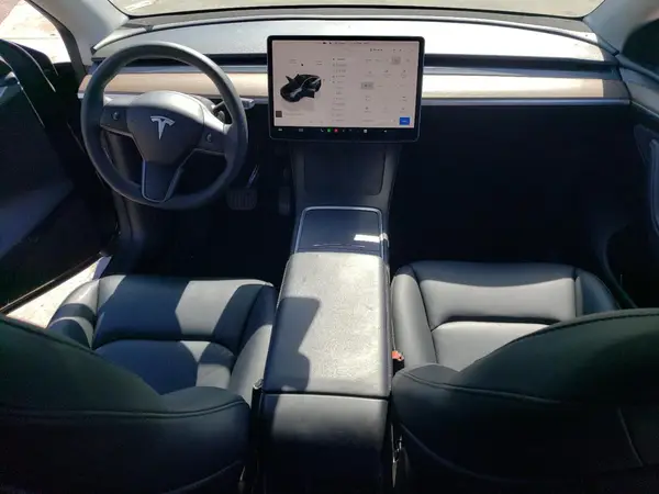 7SAYGDEE1RF128632 2024 TESLA MODEL Y - Image 8
