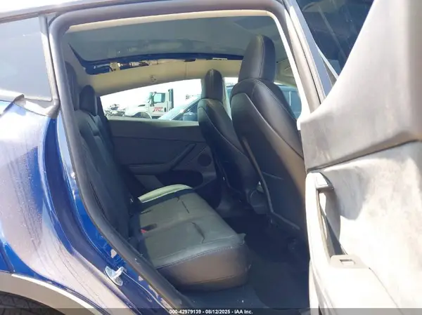 7SAYGDEE1RF150744 2024 TESLA MODEL Y - Image 8