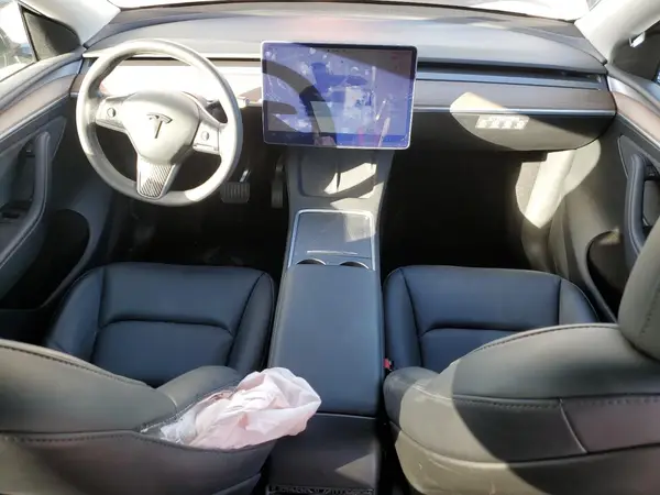 7SAYGDEE1RF152042 2024 TESLA MODEL Y - Image 8